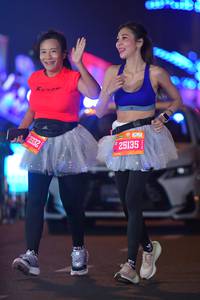 BIB: 832, 25135
                            <button type="button" onclick="openModal(21368307)" class="btn btn-primary btn-sm float-right btn-popup" data-toggle="modal" data-target=".modal-high-quality">
                        <i class="fas fa-shopping-cart"></i> Add to Cart
                    </button>
                                            <button type="button" onclick="isThisMe(21368307, true)" class="btn btn-success btn-sm float-right btn-popup btn-isme hidden" data-toggle="tooltip" data-placement="bottom" title="นี่คือรูปของคุณใช่ไหม คลิกที่นี่เพื่อเอาเข้าอัลบั้ม">
                        <i class="fas fa-plus"></i> Add to album
                    </button>
                    <button type="button" onclick="isThisMe(21368307, false)" class="btn btn-warning btn-sm float-right btn-popup btn-isnotme hidden">
                        <i class="fas fa-ban"></i> Remove from album
                    </button>